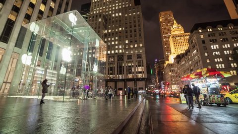 NEW YORK CITY - NOVEMBER, 2015. Time lapse shot in 5th Avenue - Apple Store.