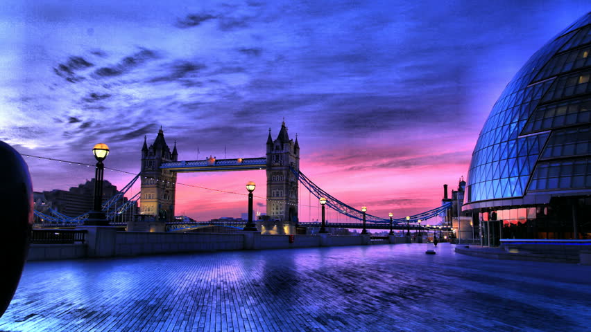A HDR Tracking Timelapse of Tower Bridge and the Mayor's office, London, Sunrise