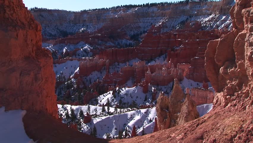 Static shot of snow captured inside the Claron Formations of Bryce Canyon National Park.