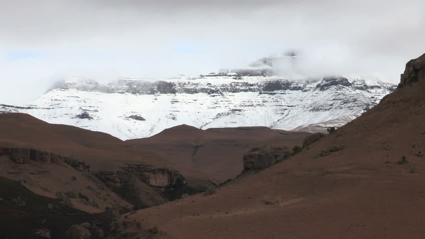 Snow covered Giants Castle in the Drakensberg, time-lapse