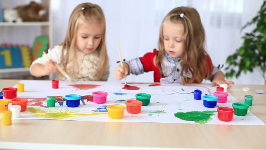 Children paint with gouache. DOLLY HD 