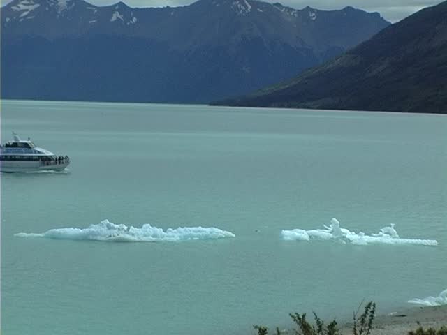 Boat on the lake