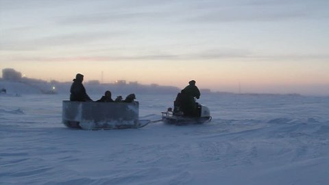 The Nenets of the village go to the tundra. The Yamal Peninsula.