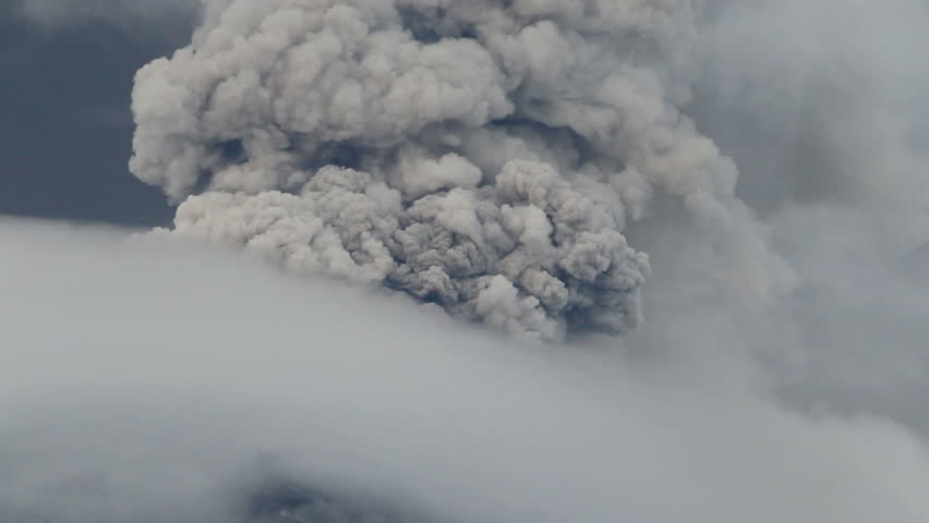 Powerful explosion of Tungurahua volcano in Ecuador,clouds of ash and gases.