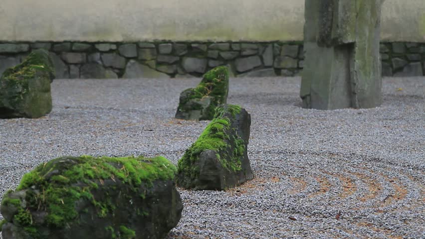 Japanese Flat Sand Garden in Portland Oregon One Foggy Early Autumn Morning 1080p Panning
