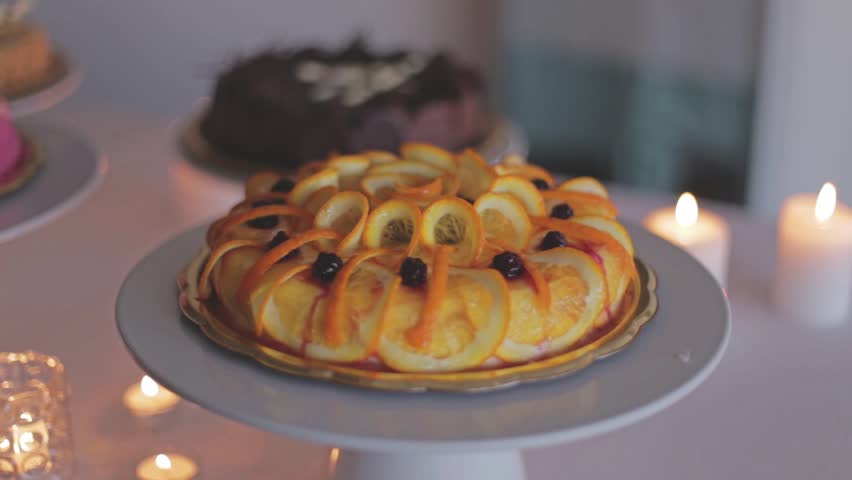 Cakes and desserts confectionery