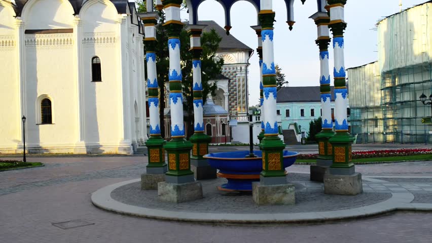 Assumption Cathedral (1559 - 1585) in the Holy Trinity-St. Sergius Lavra in Sergiev Posad, Russia. Trinity Lavra of St. Sergius is Russian monastery of Russian Orthodox Church. Sergiev Posad, Russia.