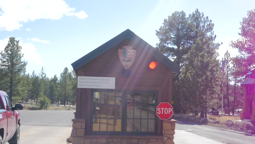 Bryce canyon national park pay booth entrance.