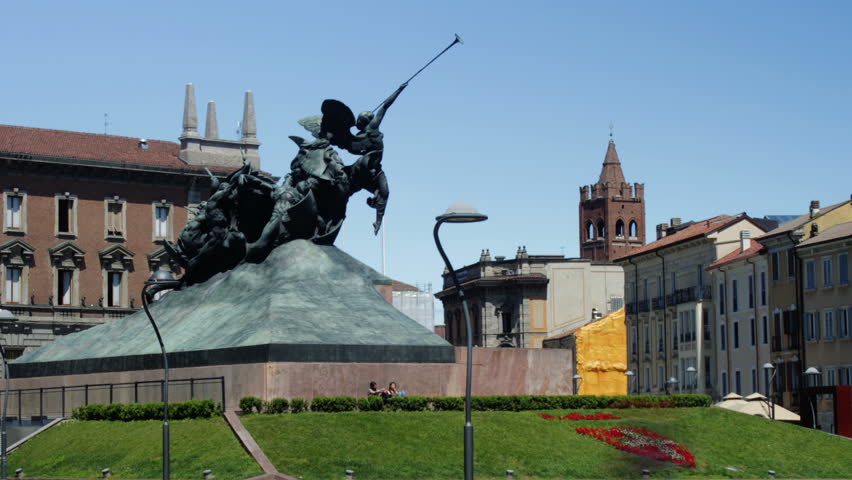 Monza Time Lapse - Piazza Trento e Trieste