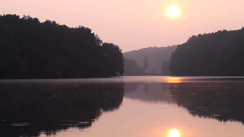 beautiful sunrise on the lake   /  beautiful sunrise on the lake Full HD