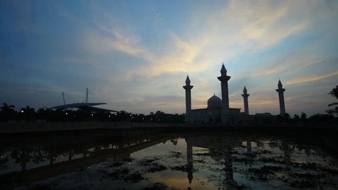 KUALA LUMPUR, 28 May 2016: Cloudy amazing sunrise at Bukit Jelutong Mosque . HD Timelapse.