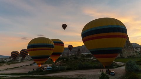 Flights on hot air balloons in Cappadocia, Turkey Stockvideo