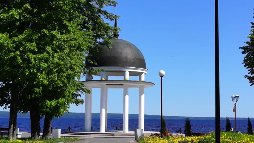 Alcove on coast of bay in sunny summer