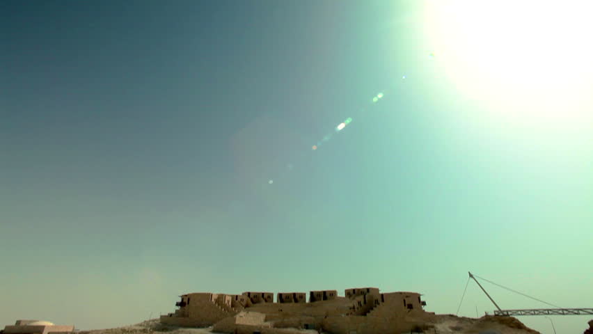 the Beresheet Hotel under construction on the edge of the Mitzpe Ramon Crater in