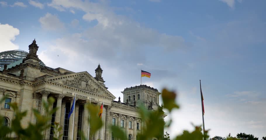 4K, Reichstag Building, Side View Pan, Berlin - Graded and stabilized version. Watch also for the native material, straight out of the camera.