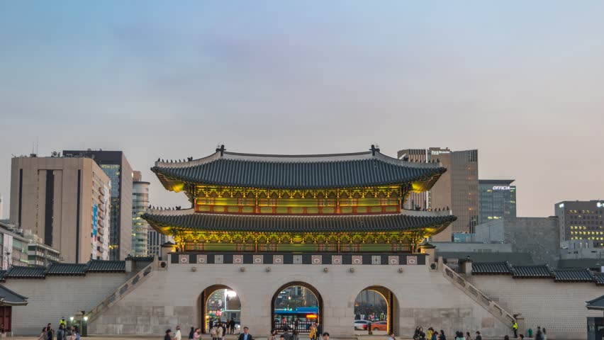 Timelapse at Gwanghwamun Gate by night, Seoul, South Korea, 4K Time lapse