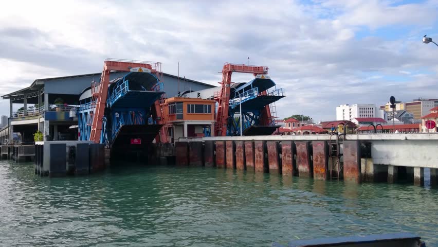 Butterworth Ferry Terminal (pengkalan Sultan Stock Footage Video 