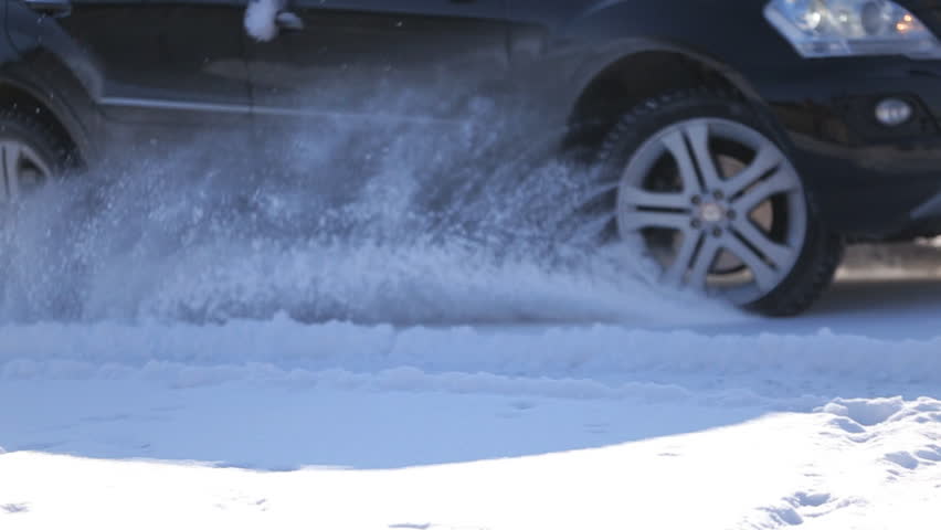 Тормозной след с абс. Машина тормозит по песку. След от тормозов. Cars skid. Автомобиль рейн.