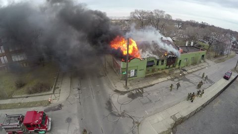 McGraw and Cicotte Building Fire (Detroit, MI) 3/29/15
DETROIT, MI - Drone footage of heavy fire from a vacant commercial building on the corner of McGraw and Cicotte (Detroit, MI) 3/29/15. 