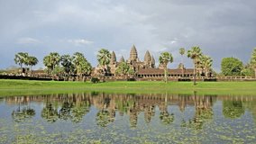 Time-lapse video of Angkor Wat temple complex in Siem Reap, Cambodia