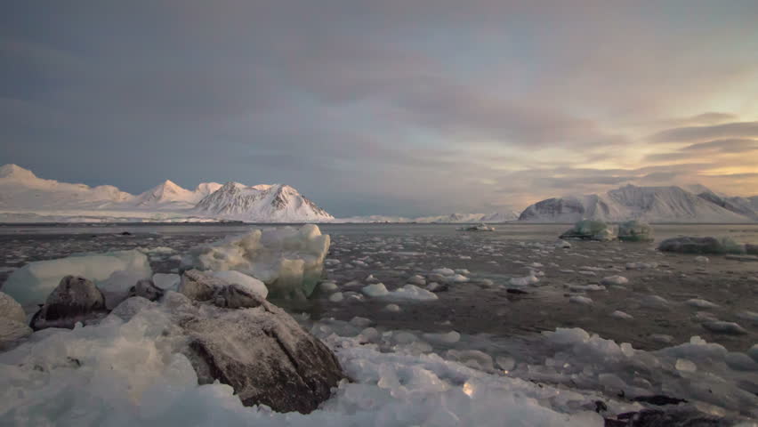 Sunset over the Arctic mountains 4K.