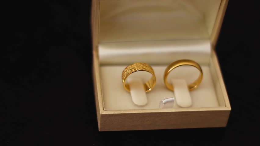 wedding ring in a box