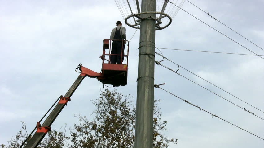 Powerline Workers