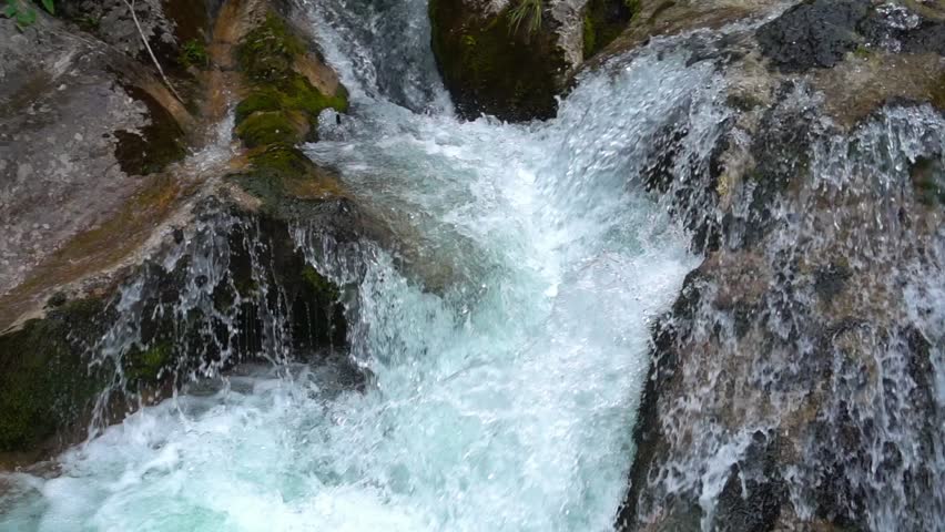 blue mountines river