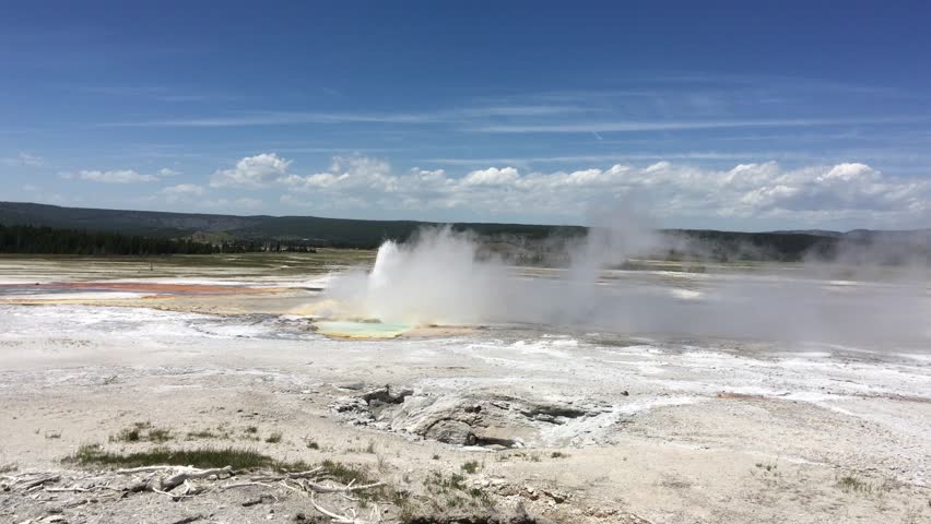grand prismatic spring, yellowstone national park
