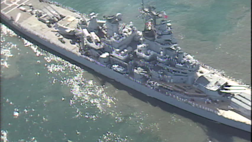 Archive 1991 USS Missouri leaving Fremantle Harbour ariel high.