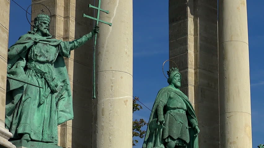 The monument, a sculpture at Heroes