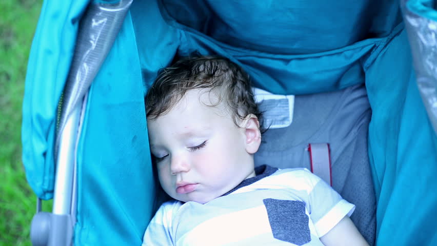 Mother stroke baby on head