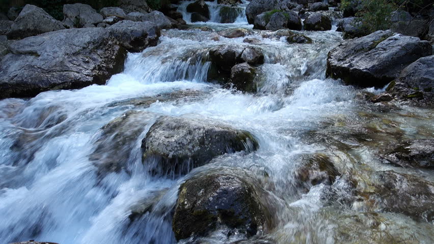blue mountines river