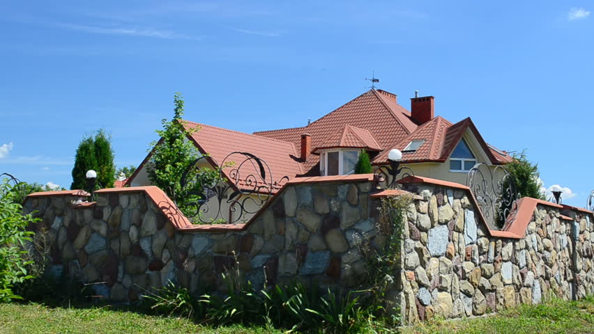 House under the sky.