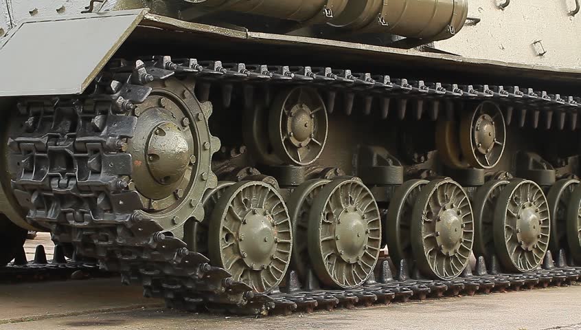 Tank tracks. Гусеница танка. Гусеница т-54. Гусеничная лента на танк. Железный танк.