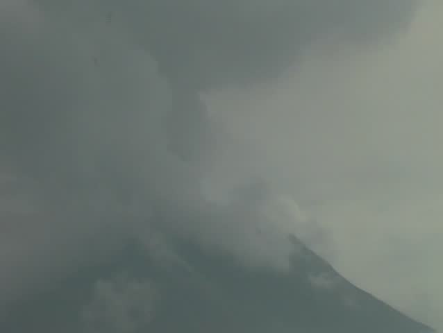 Tunguragua Volcano, Ecuador, erupting
