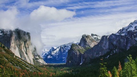 Time Lapse - Beautiful Clouds Moving Over Yosemite Valley, USA