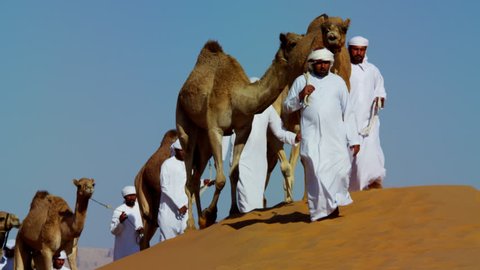 Arabic Man Traditional Emirates Clothes Walking Stock Photo 592724960 ...