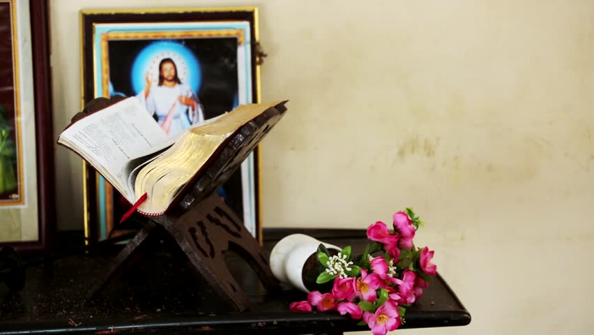 bible on the table, Jesus Photos 