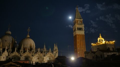 time lapse venice at night, italy 