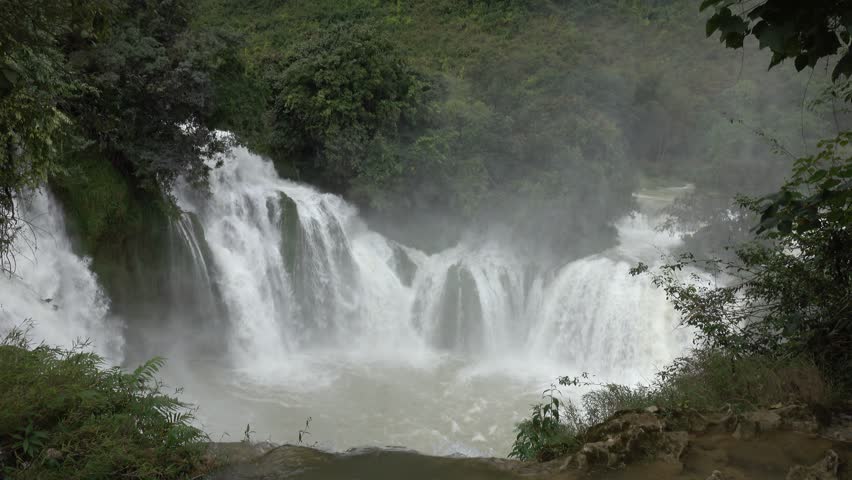 Ban Doc waterfall