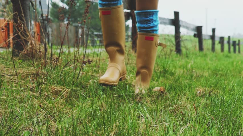 walking rain boots