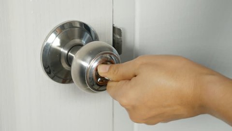 4k of Hand Torque keys aluminum door knob door to open.