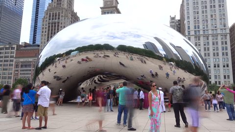 CHICAGO - August 27 ,2016 : 4k video timelapse of Cloud Gate sculpture in Millennium Park with crowd