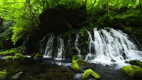 The waterfall that under fiow waterfalls