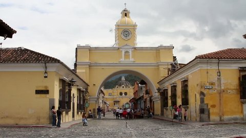 Antigua Guatemala 21 - Arch of Santa Catalina