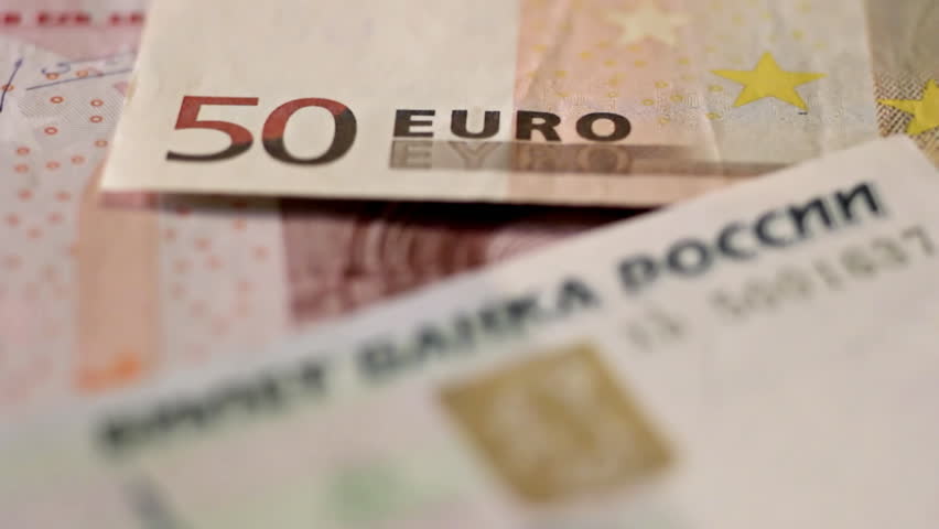 Euros and Roubles rack focus
