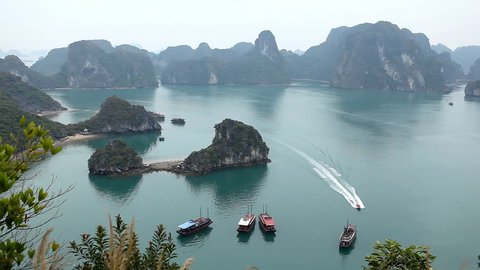 Ha Long Bay (Descending Dragon Bay), Vietnam, UNESCO World Heritage Site, Boats