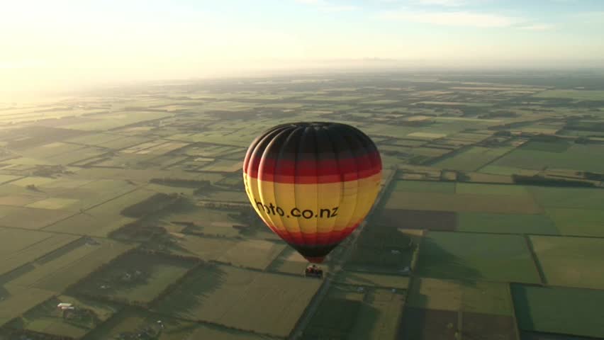 CHRISTCHURCH, NEW ZEALAND - SEPTEMBER 2011 Hot air balloon ride over Canterbury