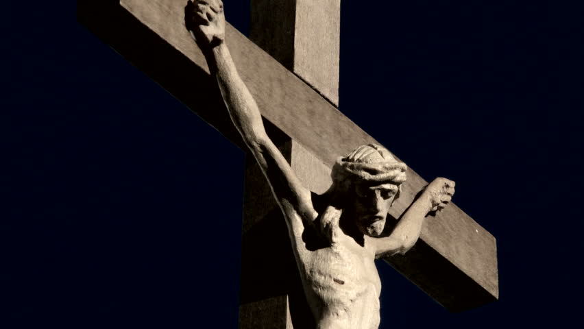 Close up tracking shot on crucifix